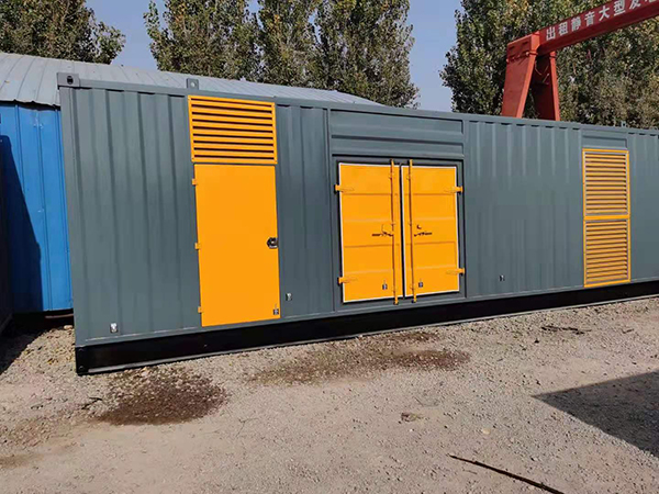哈尔滨300kw 柴油发电机组用多大的空气开关？