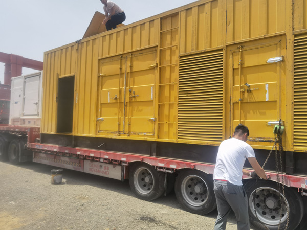 哈尔滨发电机出租100KW发电机需要什么规格的电缆线？