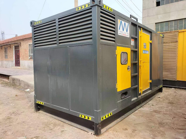 哈尔滨柴油发电机输出电流大小是有什么决定的？