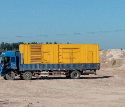 哈尔滨发电机出租如何判断柴油发电机冷却液是否需要更换？