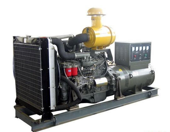 哈尔滨汽油发电机组冬季保养时，燃油系统需要注意什么？