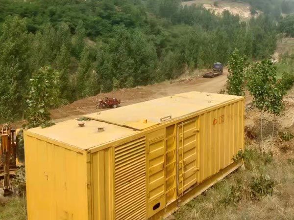 哈尔滨柴油发电机组冬季日常维修注意事项？